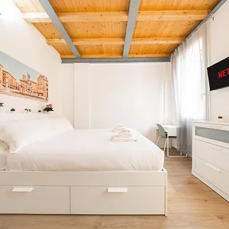 Belvedere House 1 Center *