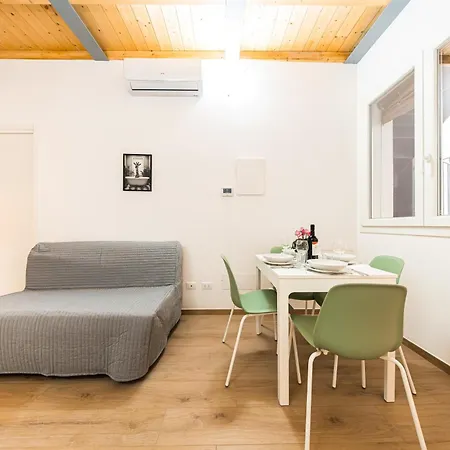 Belvedere House 1 Center Apartment *