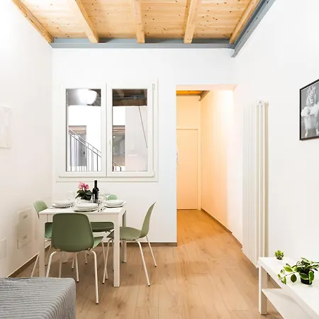 Belvedere House 1 Center