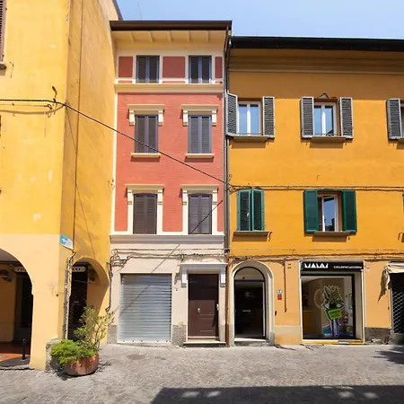 Belvedere House 1 Center